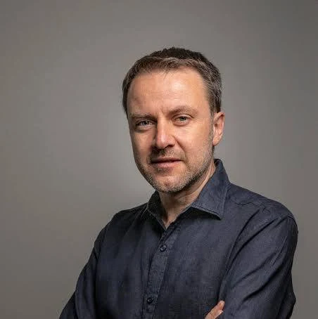 Avatar de ARTURO LEZCANO
