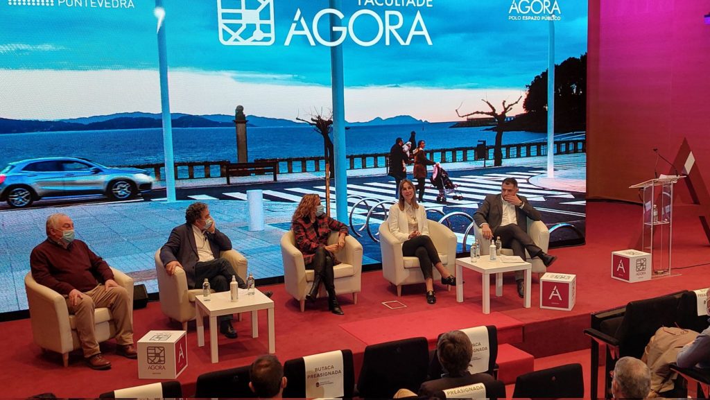 FACULTADE ÁGORA. REFLEXIÓNS SOBRE O ESPAZO PÚBLICO